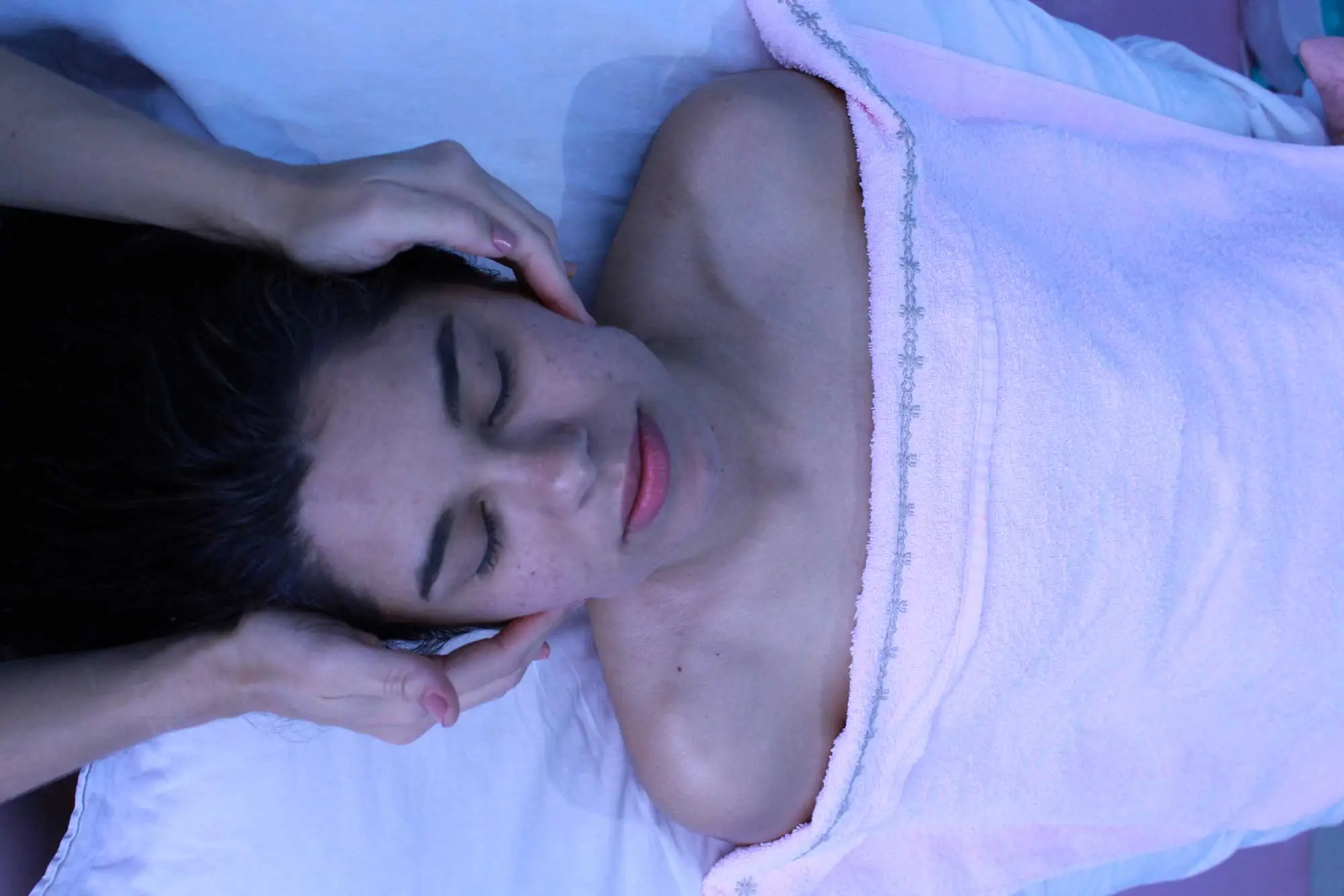 Massagem relaxante com foco em desaceleração Massagem relaxante com foco em desaceleração